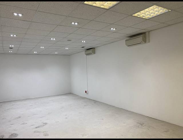 69M² OFFICE TO LET IN WOODSTOCK